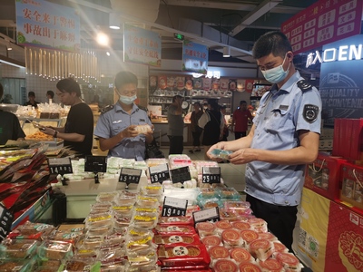 專項檢查保“胃”安全，縣市場監管局嚴把中秋月餅質量關